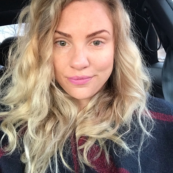 Meet your Posher, Lisa - Picture 5 of 8